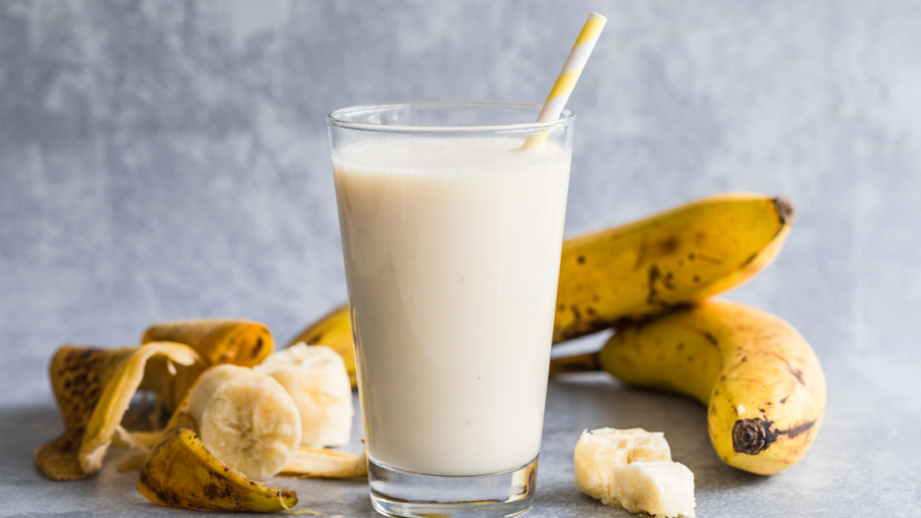 How to Make Thick & Creamy Banana Milkshake in just 60 Seconds! 2 Ingredients for a Perfect Banana Milkshake
